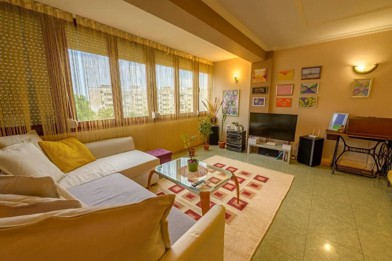 בורגאס Buda High Steps Sunny Apartment - 5Min To Beach