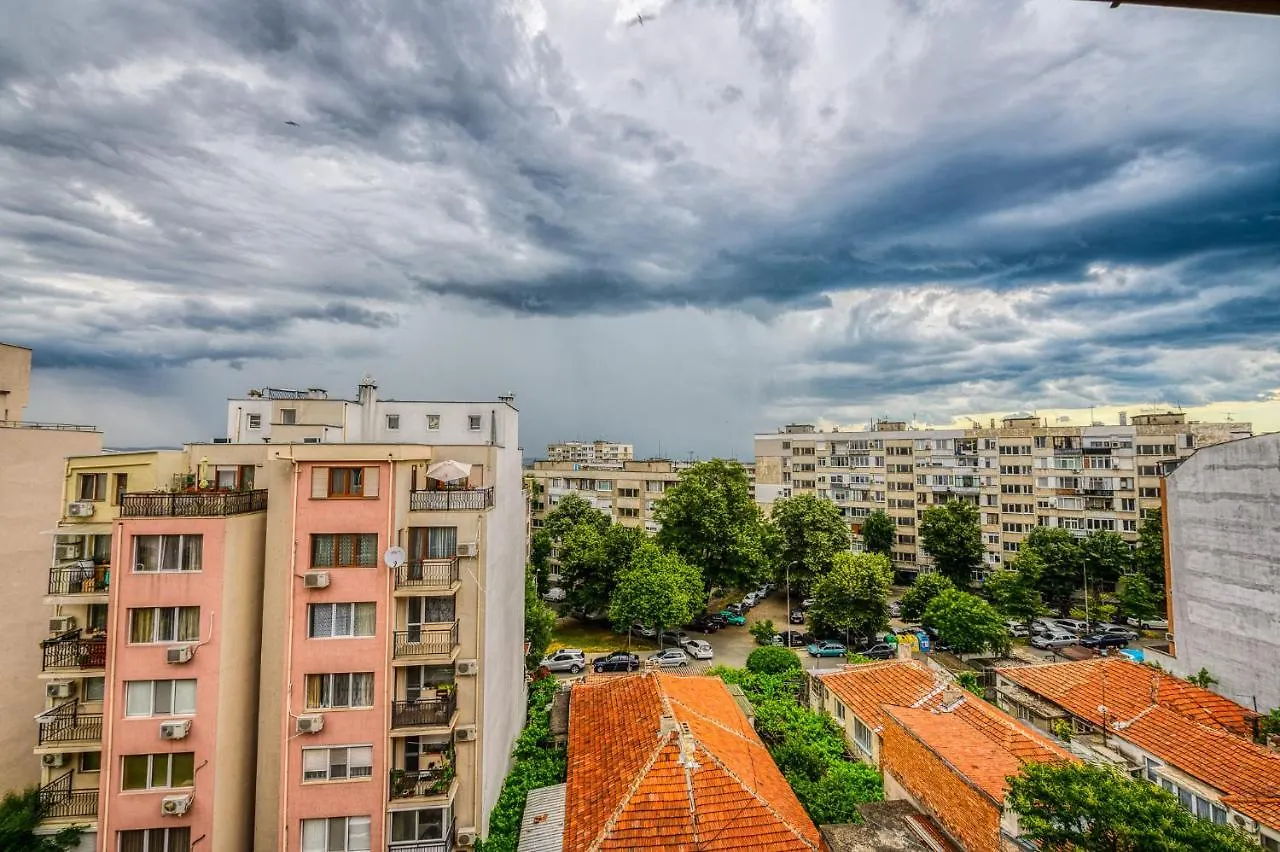בורגאס Buda High Steps Sunny Apartment - 5Min To Beach